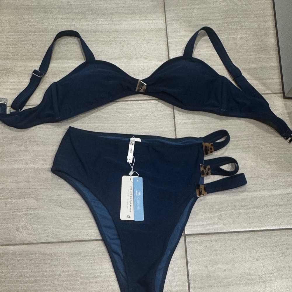 NWT deep blue and tortoise XL bikini
